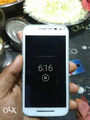 This is Moto G3 turbo Good working condition
