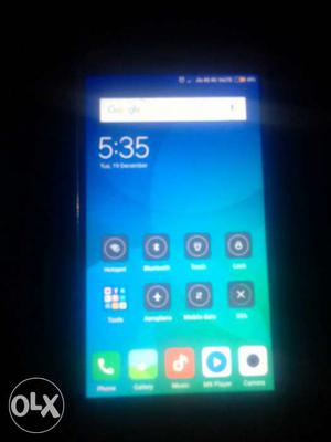 This phone is in good condition Ram 3gb Rom 32gb