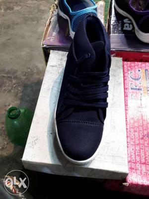Black High-top Sneaker