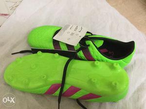 Brand new adidas football boot for cheap price