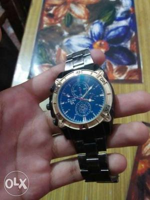 Brand new and fasionable wrist watch whole