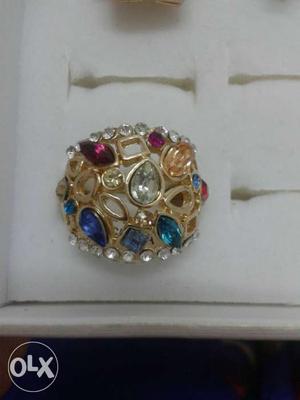 Gemstone Embellished Gold-colored Ring