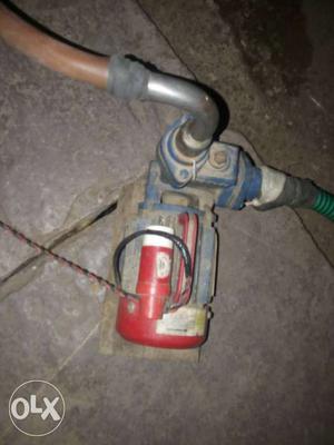 Good condition un used water pump Compton brand