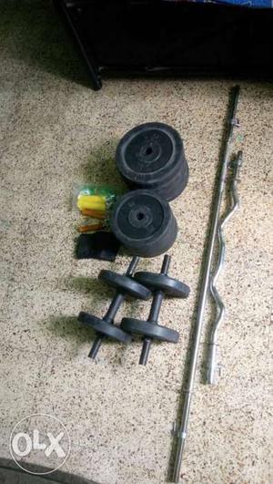 Gym plates and roud in working condition + rooper