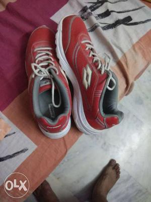 Lotto Shoes used only one time very trendy red
