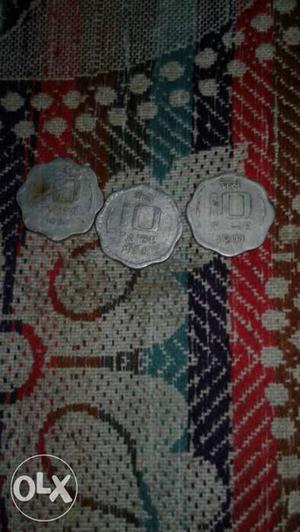 Old silver coins of paise 10. Serious buyers can chat