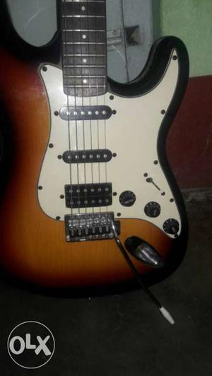 Tension electric guitar with original concept