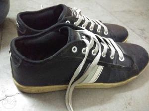 Used Fila sneaker uk 8/9 branded in good condition