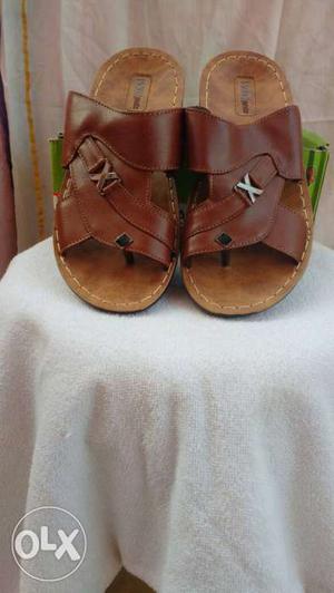 Vkc pride brown leather slippers