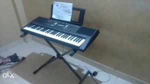 YAMAHA electronic keyboard psr 343 with stand