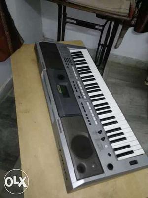 Yamaha Keyboard I-455 very good condition