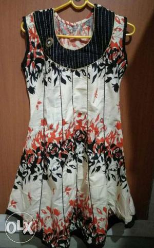 Black,red,and White Floral Sleeveless Mini Dress
