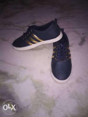 Blue-and-brown Adidas Low-top Sneaker