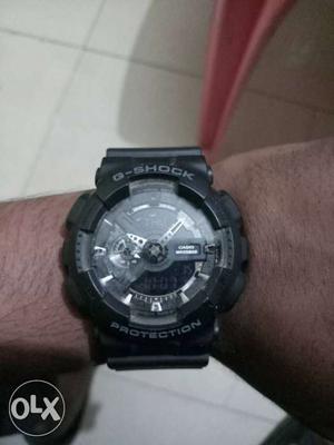 Casio g-shock 1 month old with box and bill.!