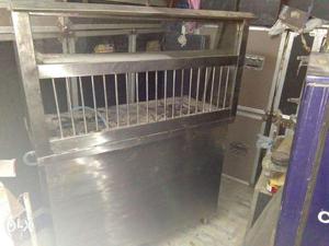 Food counter for sale Contains 2 burners