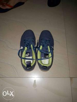 Nike shoe used only 5 months uK 5.5