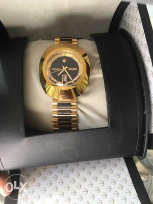 Rado watch for sell urgent brought from dubai new