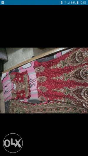 Women's Red And Brown Floral Print Sari