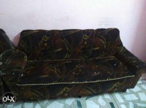 5 seater sofa. nine contact no.