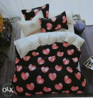 Black And Pink Heart Print Bedspread