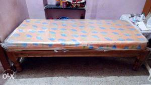 Diwan (wooden)with Bed, Good Condition, immediate