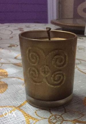 Tea light candles.Pick any for Rs 200