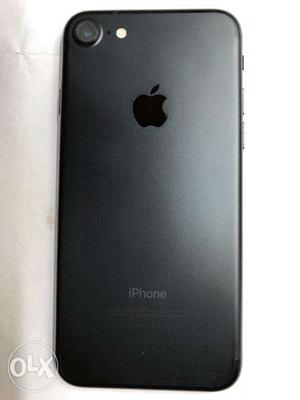 IPhone 7 - Black, excellent condition