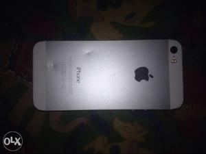 Iphone 5s good condition only charger small dents
