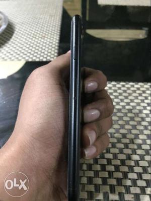 Iphone 7 32gb matt black in warranty 6months old