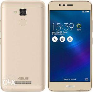 Itz a aswm phone 3gb ram with 32 gb rom asus