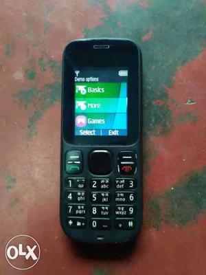 Nokia 100 single sim with charger
