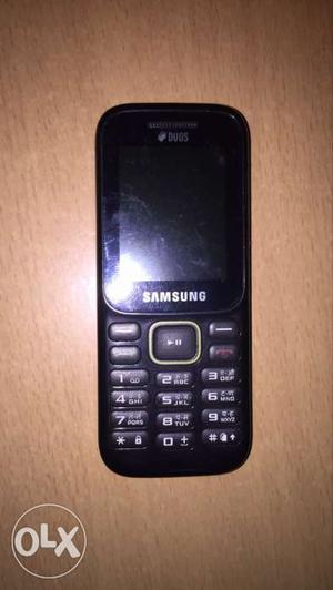 Sumsung guru with music...dual sim phone only 20