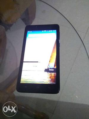 Tab micromax doodle. 2 yr old. Fully working. Battery Back