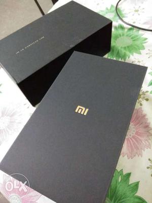 Xiaomi Mi Mix 256gb 6gb 18k gold edition.