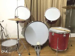 5 peice Drum Set. with imported drum sticks (made