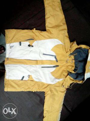 7 to 9 years Children jacket less use good condition