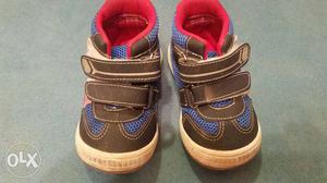 Baby boy used shoes in a good condition. Size