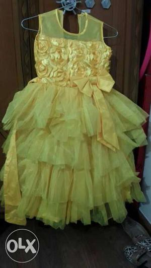 Beautiful party princess girl gown for 4-6 yrs