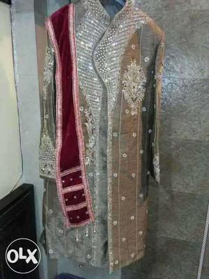 Designer piece sherwani used only once very heavy