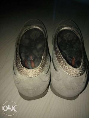Gray Suede Close Shoes
