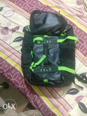 Hp laptop backpack for travel with excellent