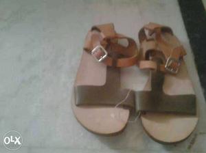 Kids boys and girls sandals, age 6 to 7, pick up