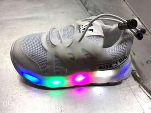 LED shoes for 1- 1.5 years old for sale. unused