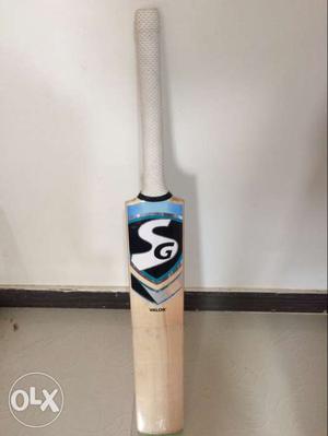 SG cricket bat valor