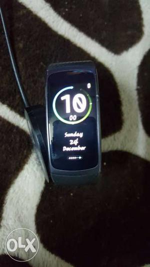 Samsung gear fit 2 in good condition