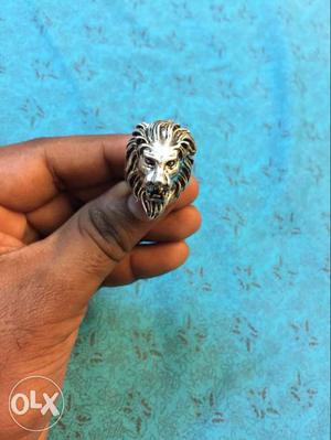 Steel lion ring for sale, very strong, nice