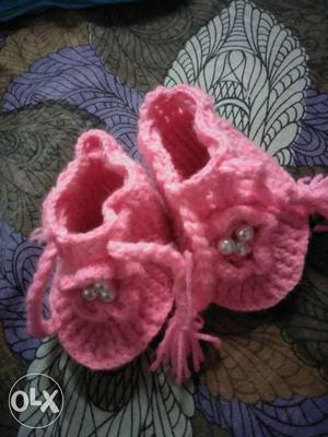 Toddler's Pair Of Pink Bootees