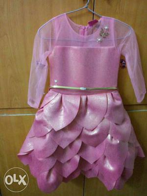 Toddler's Pink Long-sleeved Dress. Size  cm