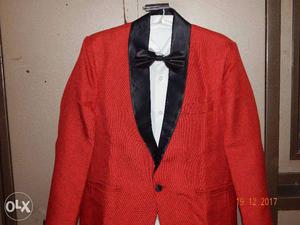 Tuxedo blazer with shirt and tie bow, Used once