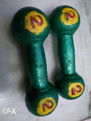 Two 2 Green-and-yellow Fix-weight Dumbbells